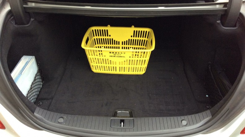 内装トランク