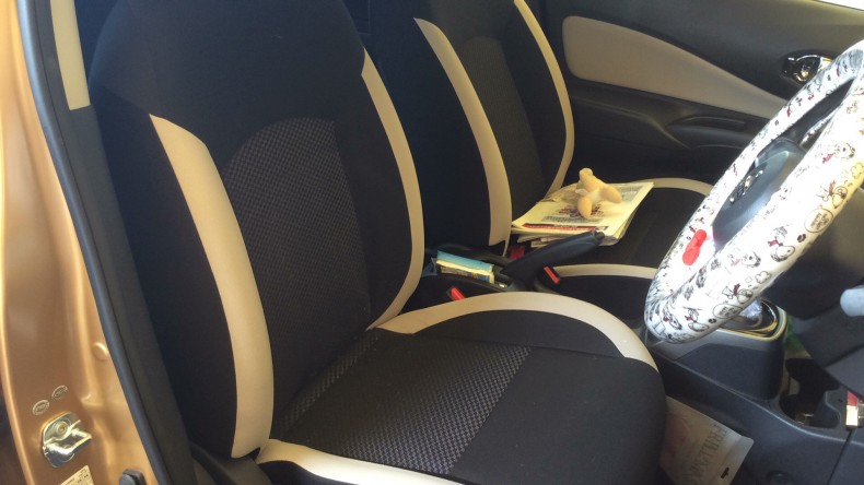 内装前方シート