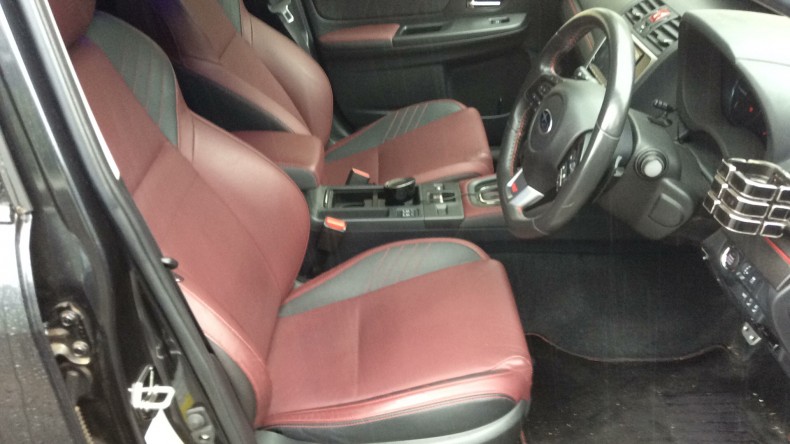 内装前方シート