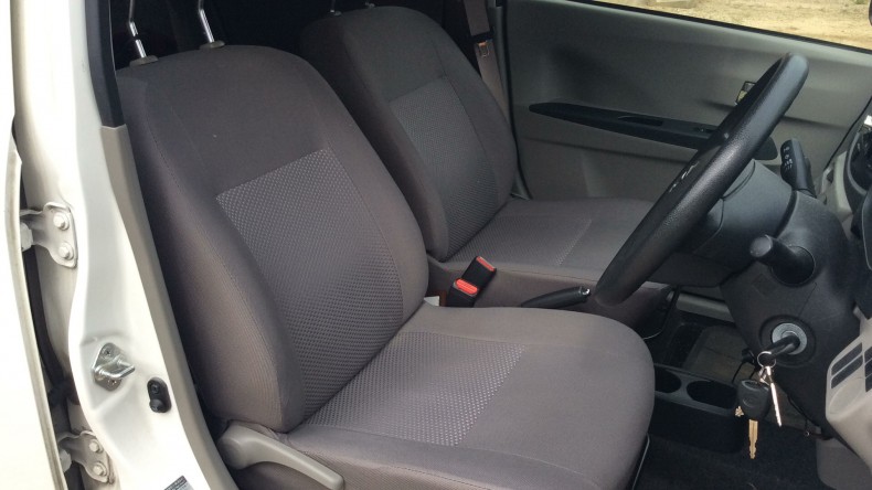 内装前方シート