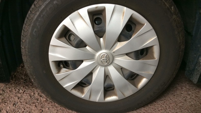 タイヤホイール前