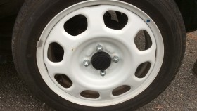 タイヤホイール前