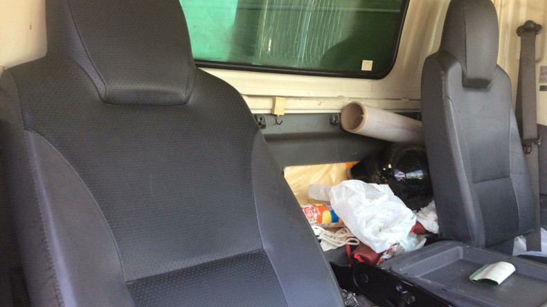 内装後方シート