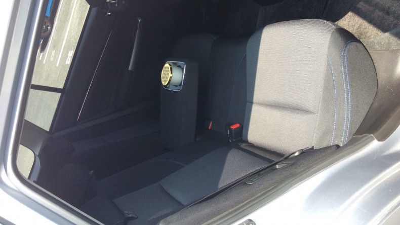 内装後方シート