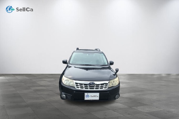 スバル　フォレスターの車種サムネイル画像