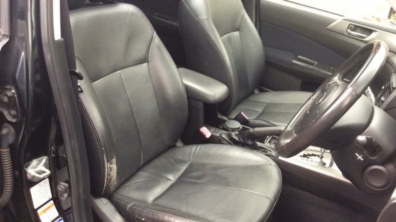 内装前方シート