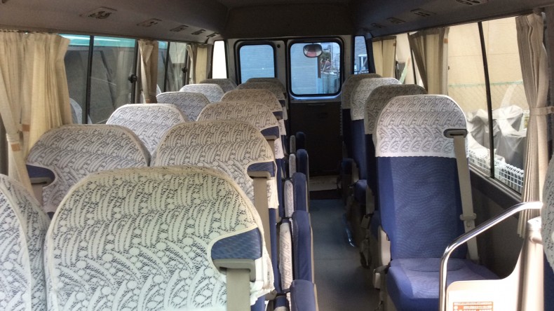 内装後方シート