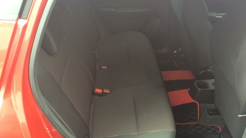 内装後方シート