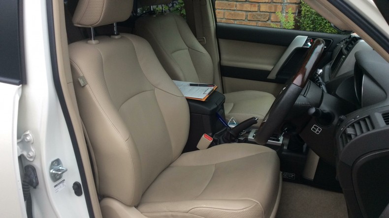 内装前方シート