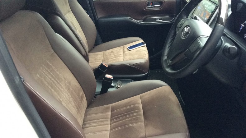 内装前方シート