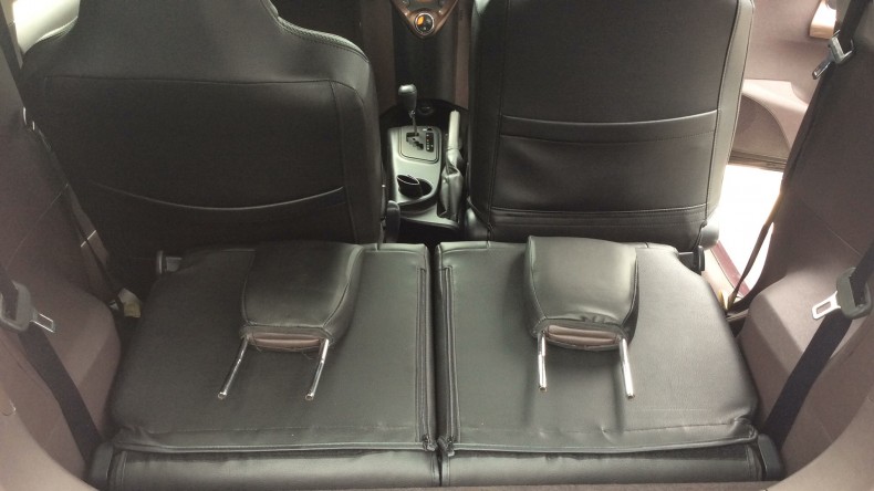 内装後方シート