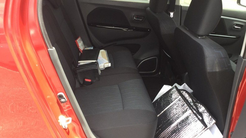 内装後方シート