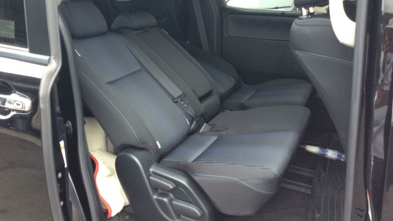 内装後方シート