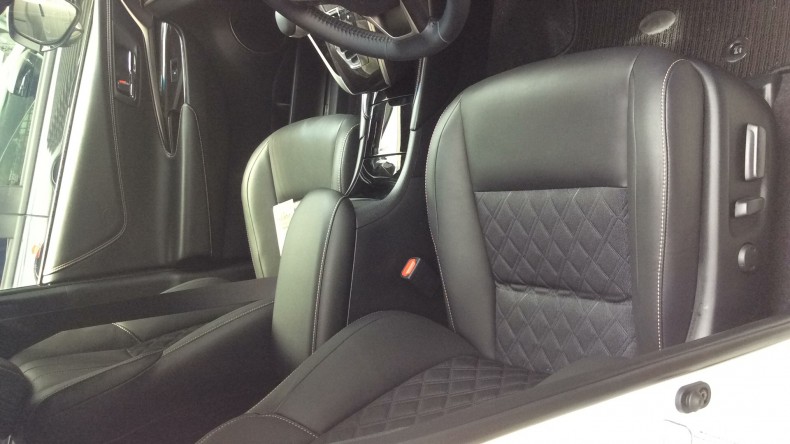 内装前方シート