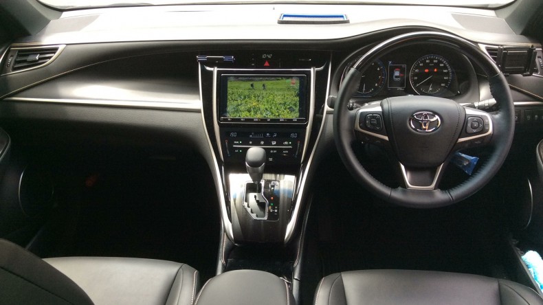 内装インパネ全体