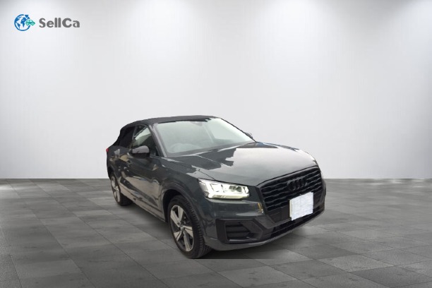 アウディ Q2の車種サムネイル画像