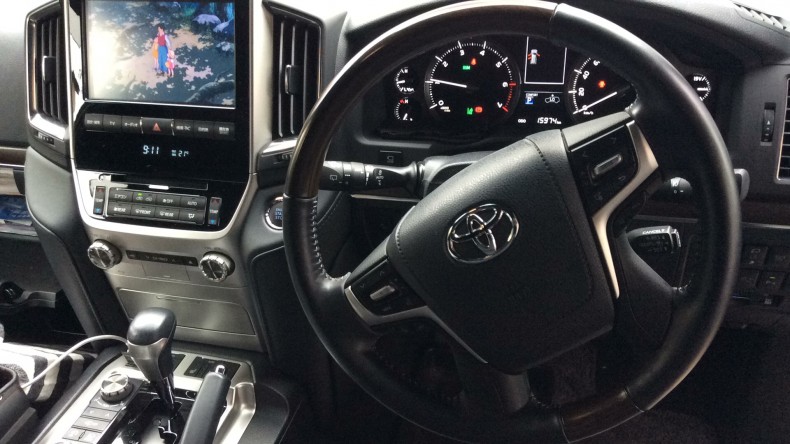 内装インパネ全体