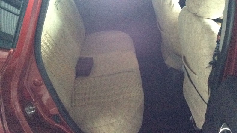 内装後方シート