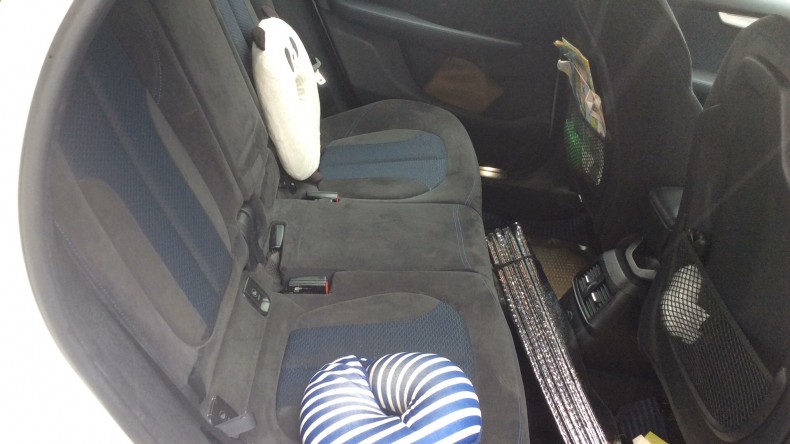 内装後方シート