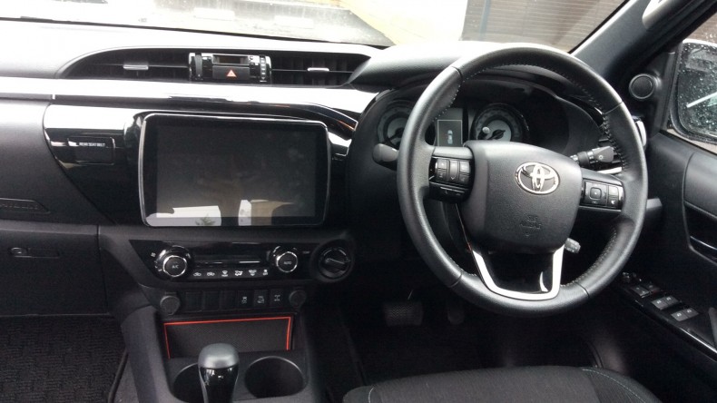 内装インパネ全体