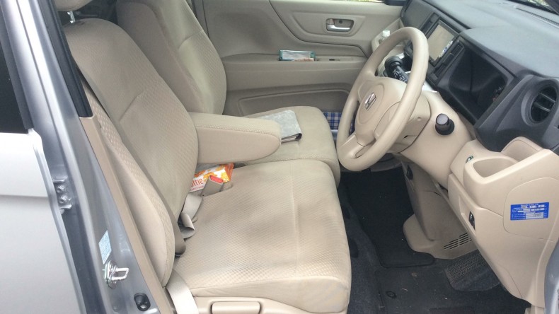 内装前方シート