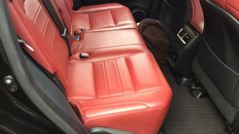 内装後方シート