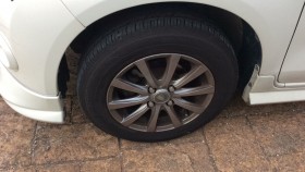 タイヤホイール前