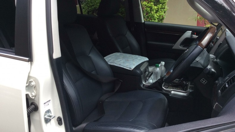 内装前方シート