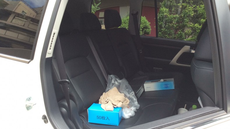 内装後方シート