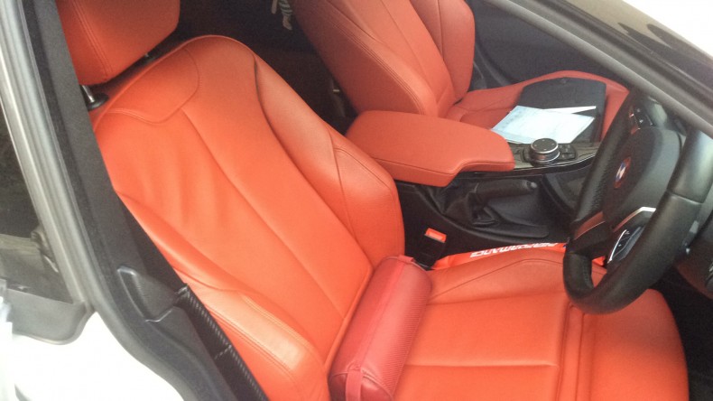 内装前方シート