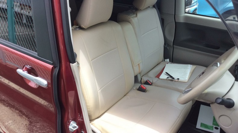 内装前方シート