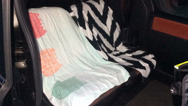 内装後方シート