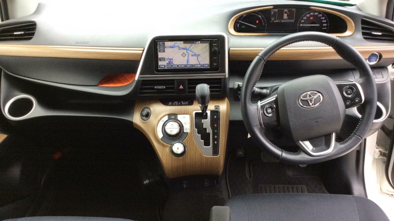 内装インパネ全体