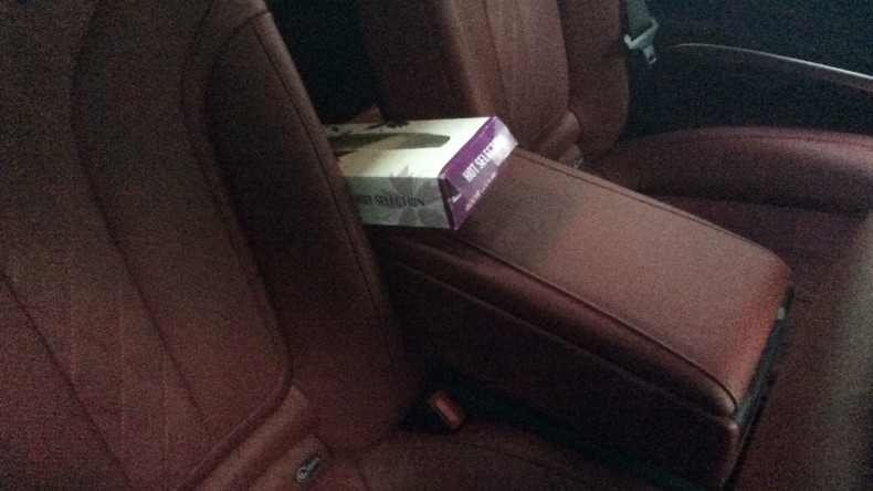 内装後方シート