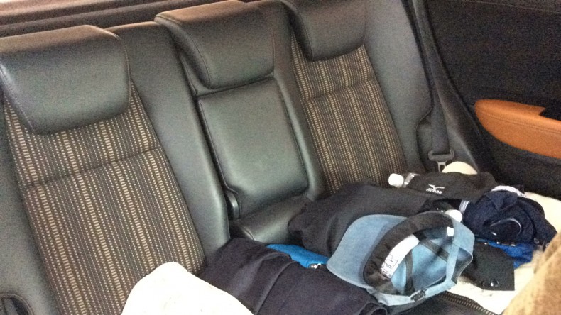 内装後方シート