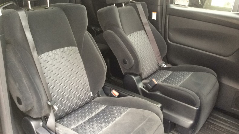 内装後方シート