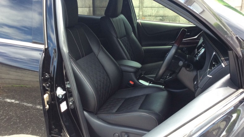 内装前方シート