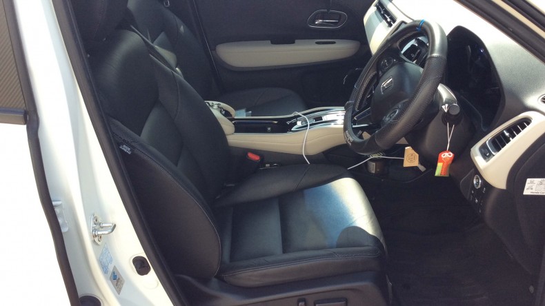 内装前方シート