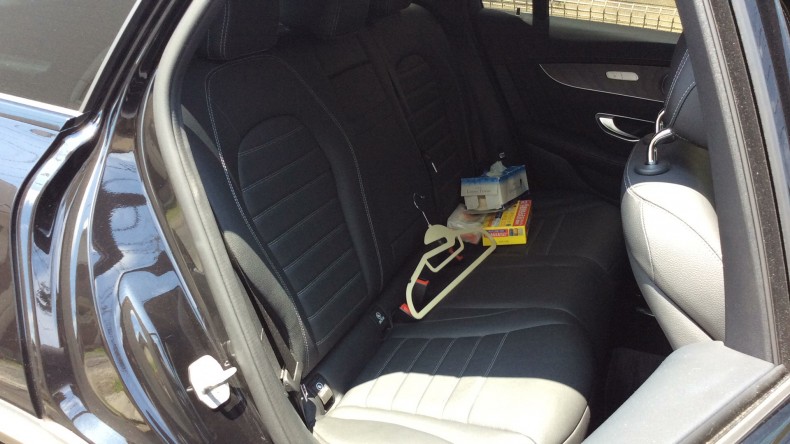 内装後方シート