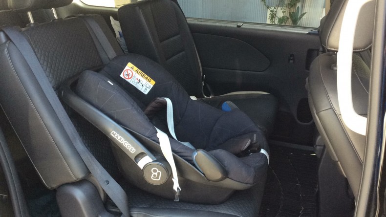 内装後方シート