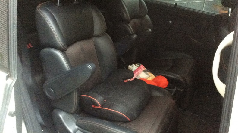 内装後方シート