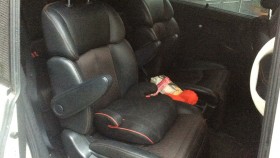 内装後方シート