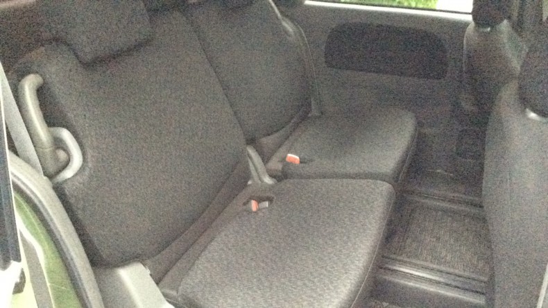 内装後方シート