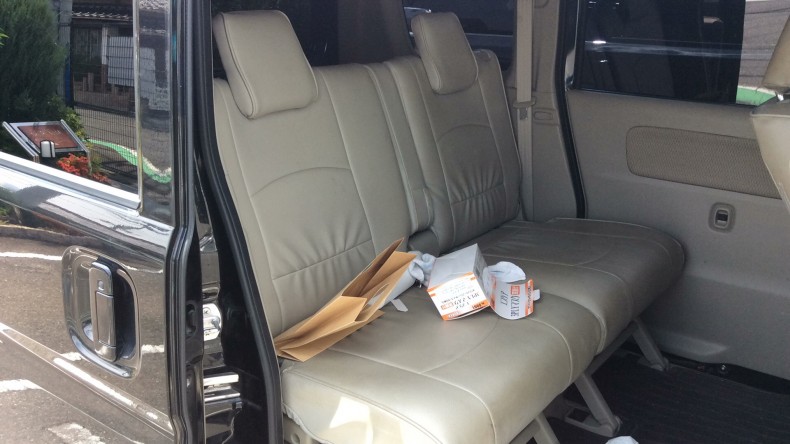 内装後方シート