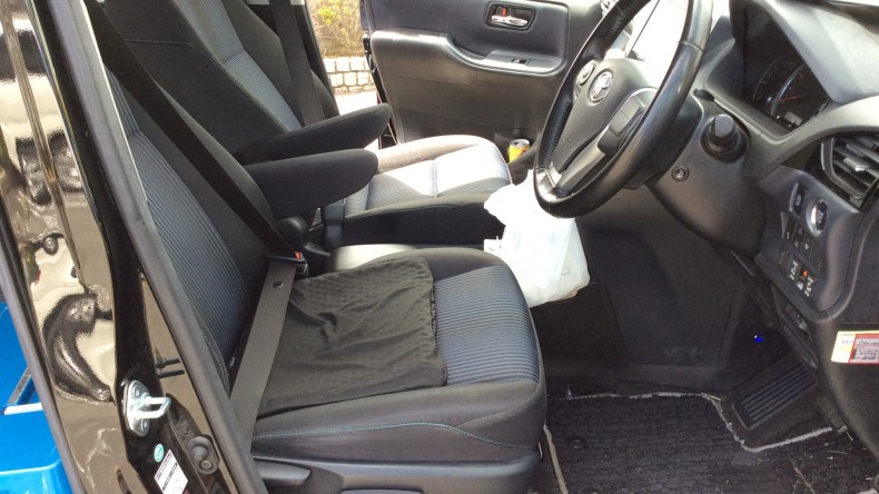 内装前方シート