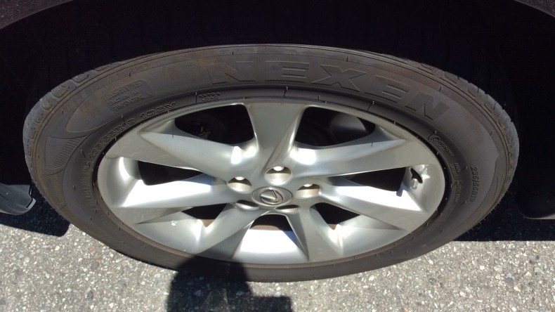 タイヤホイール前