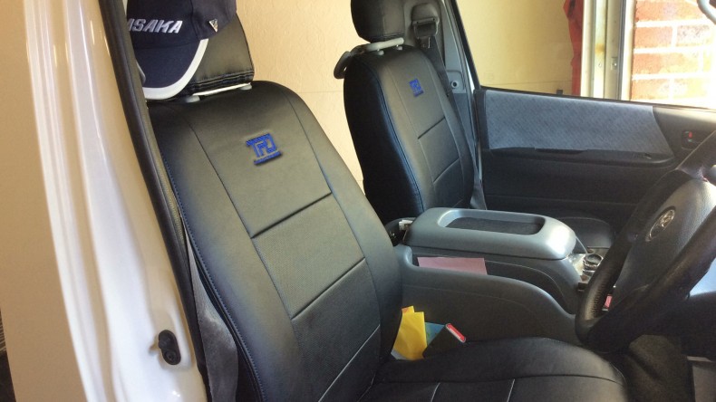 内装前方シート