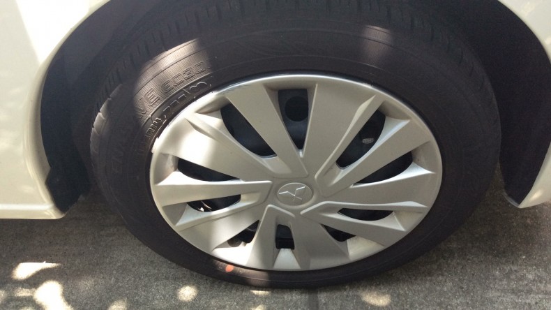 タイヤホイール前