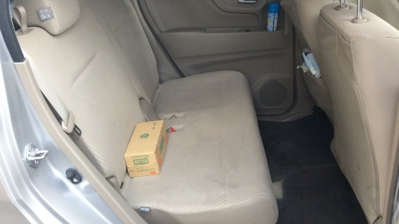 内装後方シート