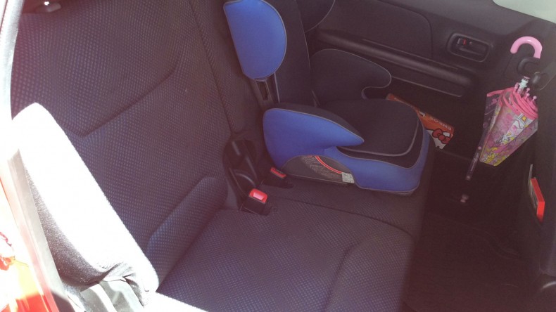 内装後方シート